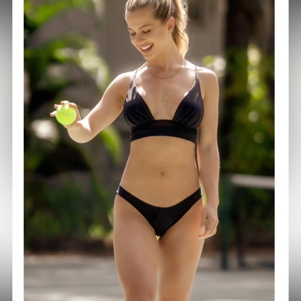 Teeny B Mesh Insert Triangle Crop with Pleated cup (full bust)